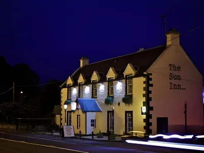 The Sun Inn Hoteles en Bonnyrigg