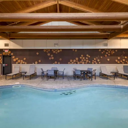 Best Western Premier the Lodge on Lake Detroit