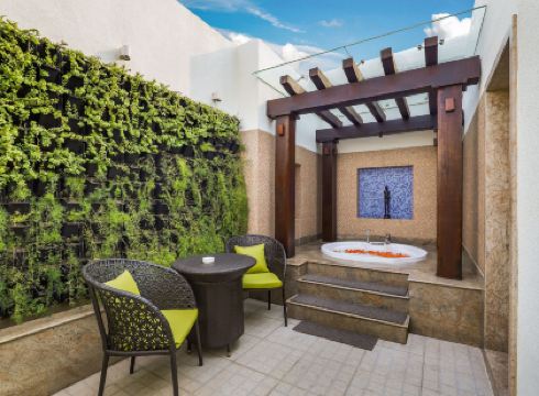 Lemon Tree Premier, Delhi Airport