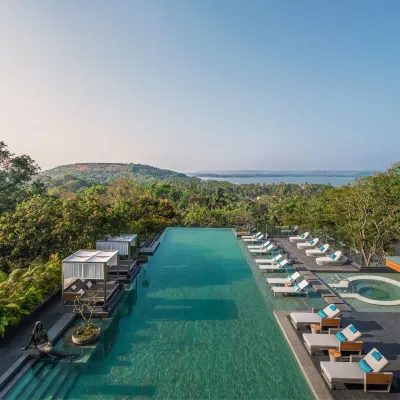 JW Marriott Goa Отели рядом с достопримечательностью «Пляж Морджим»
