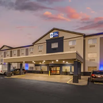 Best Western Louisville Airport Expo Отели рядом с достопримечательностью «Сикс Флэгз Кентакки Кингдом»