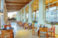 Royal Lagoons Resort & Aqua Park Families and Couples Only