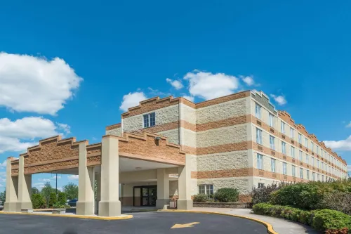 Comfort Inn & Suites Pottstown Eastern Gateway Hotels in Pottstown