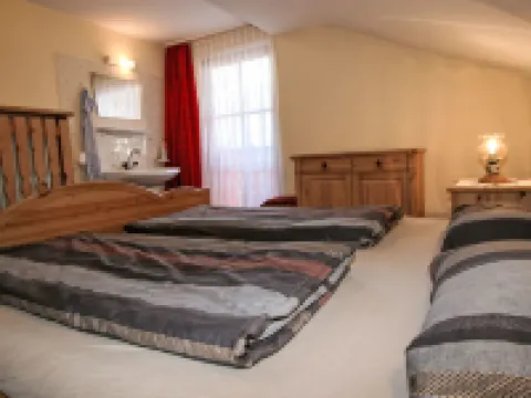 Plank Hotels in Stumm