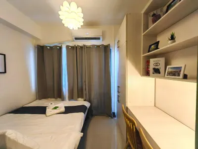 1BR Unit Condotel w Balcony FAME Residences #FM53 만달루용 호텔