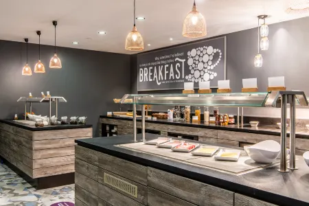 Premier Inn Braunschweig City Centre hotel Отели рядом с достопримечательностью «Крепость Данквардероде»