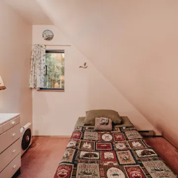 Mt. Baker Lodging - Cabin #67 - Private 2-Story Cabin with a Private Hot Tub!