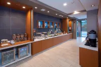 SpringHill Suites Newark Downtown - servizio colazione