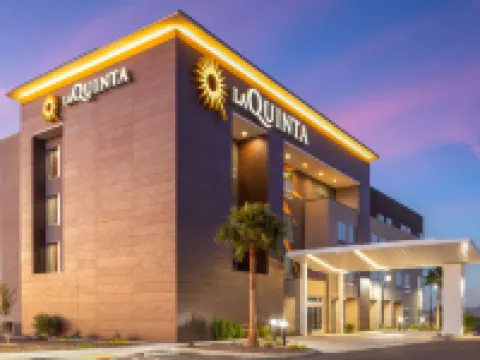 La Quinta Inn & Suites by Wyndham Yuma Hotels in Yuma