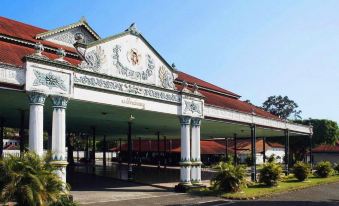 Uniq Hotel
