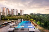 Hilton Clark Sun Valley Resort فنادق في مابالاكات