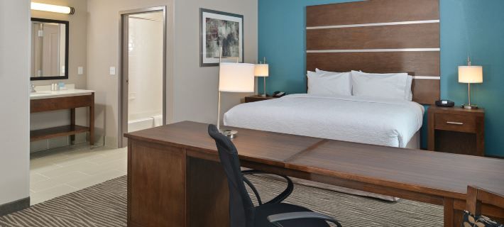 Hampton Inn & Suites des Moines Downtown Hotels in Des Moines