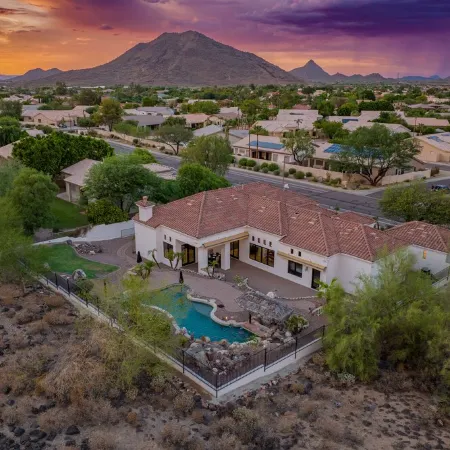 Private 5 Bedroom Resort with Pool Backing Mountain Preserve