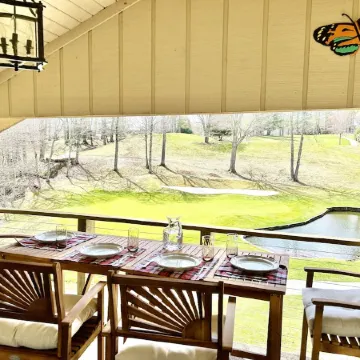 NEW Papa's Place on 1st hole Linville Land Harbor Pet Friendly