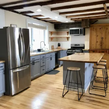 The Farmhouse - 15 minutes from Colgate