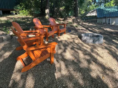 Beautiful 2 bedroom cabin with amazing lake views