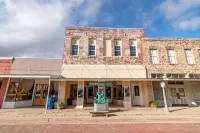 Historic Downtown Loft “A” in Miles, TX.