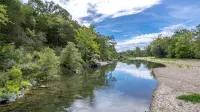 Lucky's Canoe & Kayak Cabin #1 - Caddo River Access!
