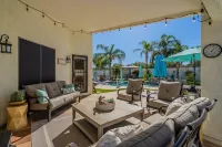 Backyard Paradise in the Valley! Pool/Jacuzzi!