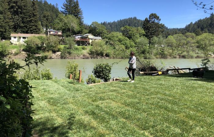 Wildwood Gardens Scenic Rustic Vacation Retreat on the River
