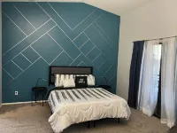 3 bed/2 bath home with pool, hot tub, & fire pit! Arizona Computer Outlets 주변 호텔