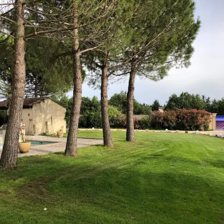 Maison Avec Grande Piscine Individuelle