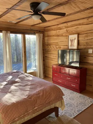 Sawmill Cabin - 8 miles to TIEC