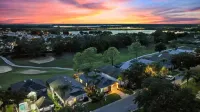 Luxurious 3Br/2BA: Private Heated Pool , Golf Views , Near Disney  & Legoland