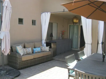 Family Friendly, Heated Pool, Make Yourself at Home Отели в г. Сюрпрайз