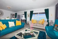 Luxury Detached Private Villa with Heated Private Pool