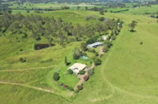 Dam It Getaway- 2 bed cabin