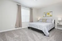 1-story home minutes from Lackland AFB and Sea World Hotels near 7-Eleven