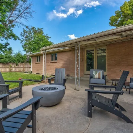 Denver Hot Tub Retreat Near Downtown - 20% Off Jan-Feb