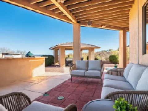 PeaksView Oasis - Spacious, central w/great views Hotels in Clarkdale