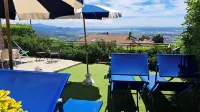 Villa Bellevue Corsanico, private pool and parking, easily accessible, sea view