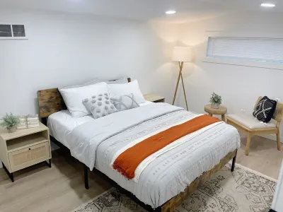 Alki Triplets Unit 2 Hotels near Alki Point Lighthouse