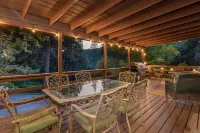 Serene Creekfront Cabin 2000 Sqft | 20Min to Yosemite