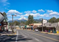 3 Little Bears - GREAT location; secluded feel!