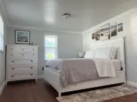 Very Cute Cottage , in Bonita- Queen Bed + 2 Rollaway Beds. Near the Beach!