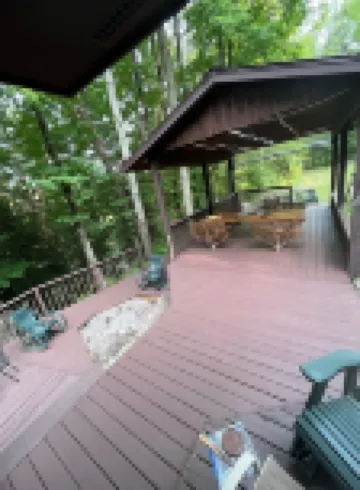 Cozy family cottage near Crystal Mountain on the Betsie River.