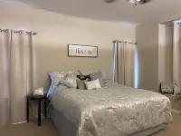 3 bedroom with den  BBQ, Firepit, with WiFi, AC in awesome Needles
