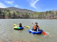 Fisherman paradise on private lake 5 minutes from Helen