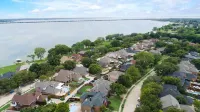 Texan House Near Lake 4 Bed 3 Bath Hot Tub*