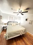 The Retreat - 2Bd/1Ba - Walk to Texas Tech Campus Hotels near Texas Tech University