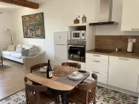 Just a stone's throw from the port and 300 m from a cove. Hotels in Port-Vendres
