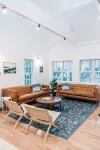 Beautiful 3-Bed 2.5 bath in downtown Freeport