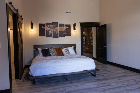 The Loft Modern/Historic