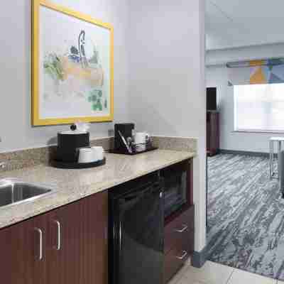 Hampton Inn & Suites Oklahoma City-Bricktown Rooms