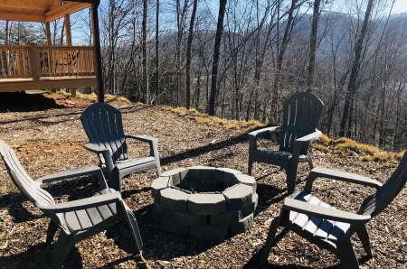 Mountain Views, Fire Pit, Minutes From Downtown Asheville