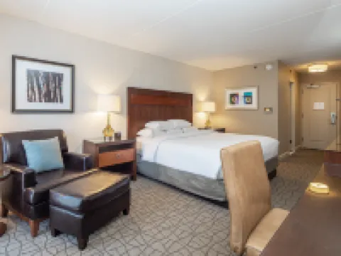 DoubleTree by Hilton Hotel Pittsburgh - Green Tree Hotels in Pittsburgh